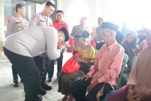 Polresta Sidoarjo Berbagi di Jumat Curhat Desa Kandangan