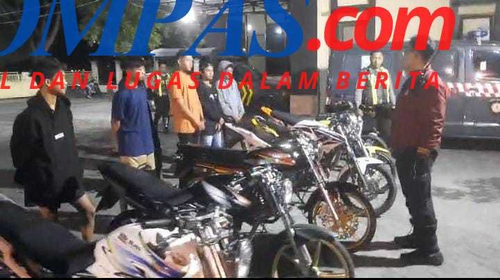 Maksimalkan Patroli Malam Minggu, Polres Kediri Jaring Belasan R2 Tidak Sesuai Spektek