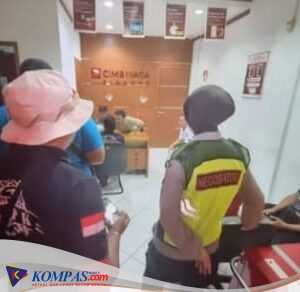Polres Kediri Pam Aksi Damai PT. Joyosemoyo Community di Kantor CIMB Niaga Auto Finance Kediri