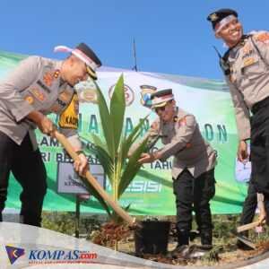 Bakti Sosial Peduli Lingkungan, Polres Kediri Kota Tanam Pohon Dalam Rangka Hari Bhayangkara Ke – 78.