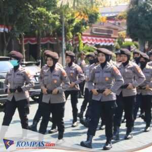 Kesiapan Pengamanan Pilkada 2024, Polwan Polres Malang Gelar Latihan Intensif