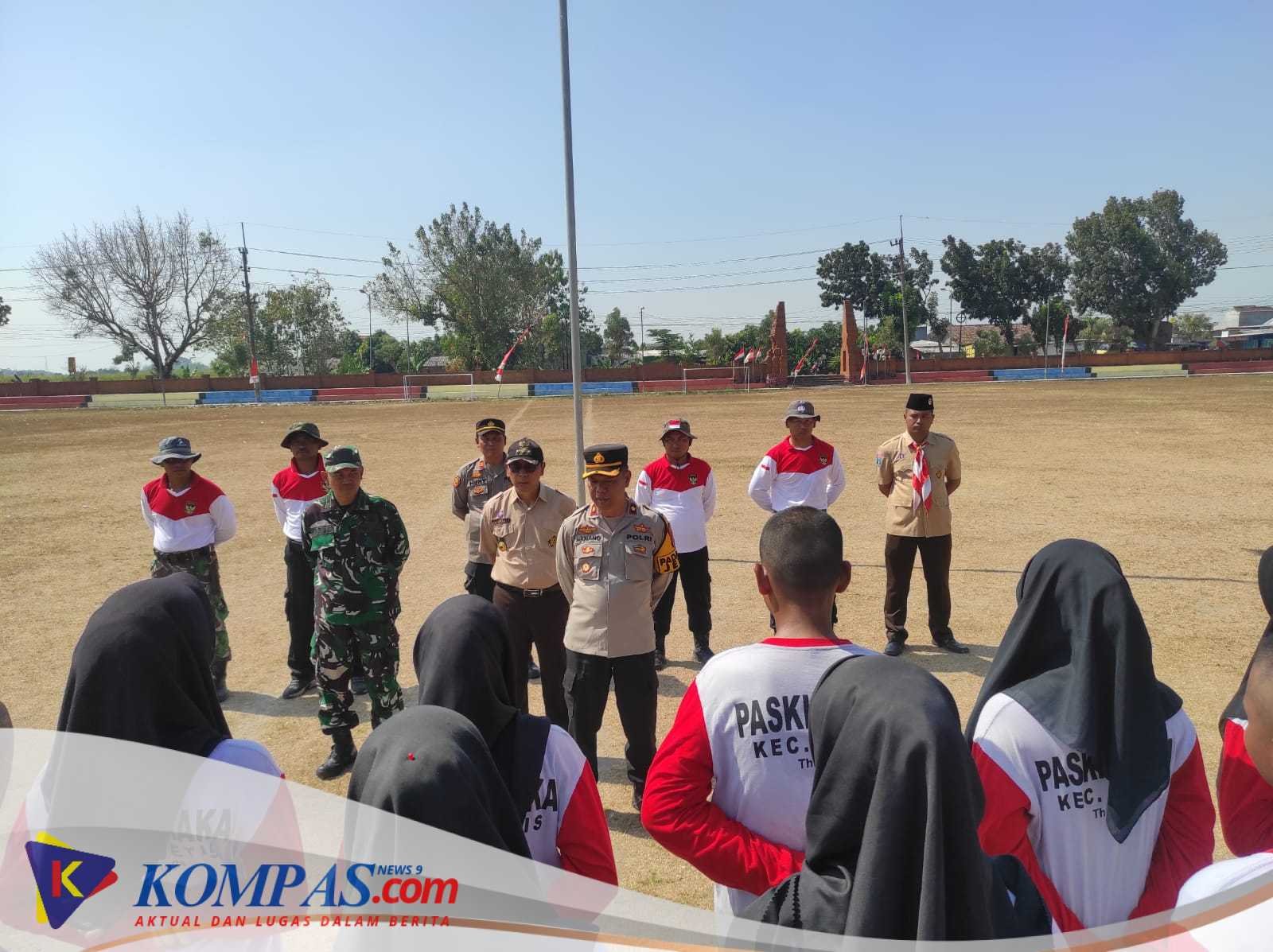 Kapolsek Jetis Bersama Forkopimca Beri Motivasi dan Pembekalan Paskibra