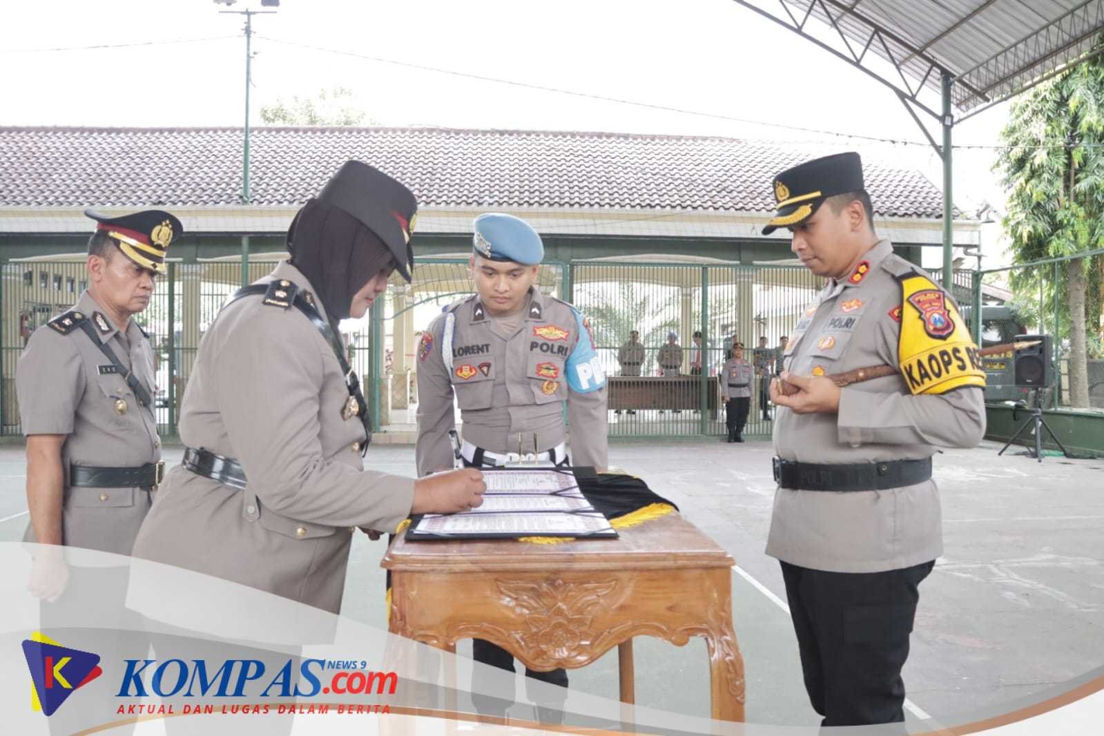 Gelar Upacara Sertijab, 3 Perwira Polres Kediri Alih Jabatan