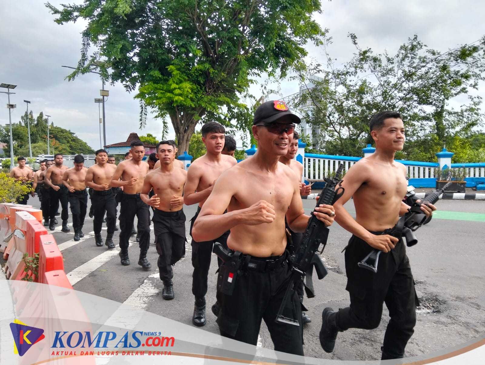 Lari 4,5 KM,Salah Satu Cara Personel Sat Samapta Polres Kediri Kota Jaga Kesehatan dan Kebugaran