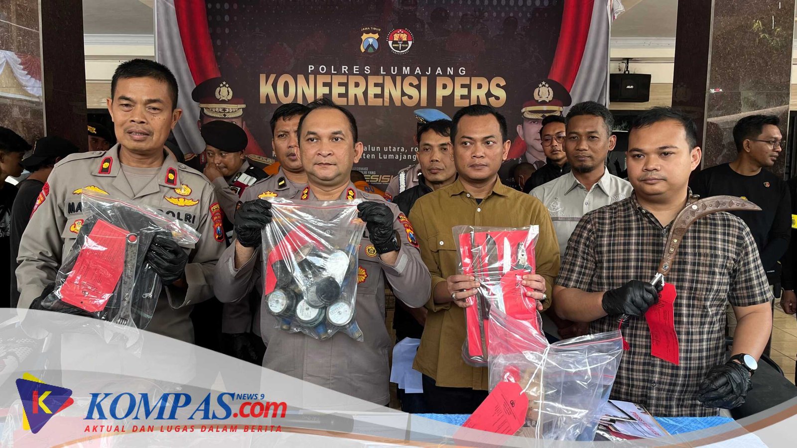 Polres Lumajang Amankan Dua Tersangka Pencurian 91 Unit Meteran Air Milik Perumdam Tirta Mahameru