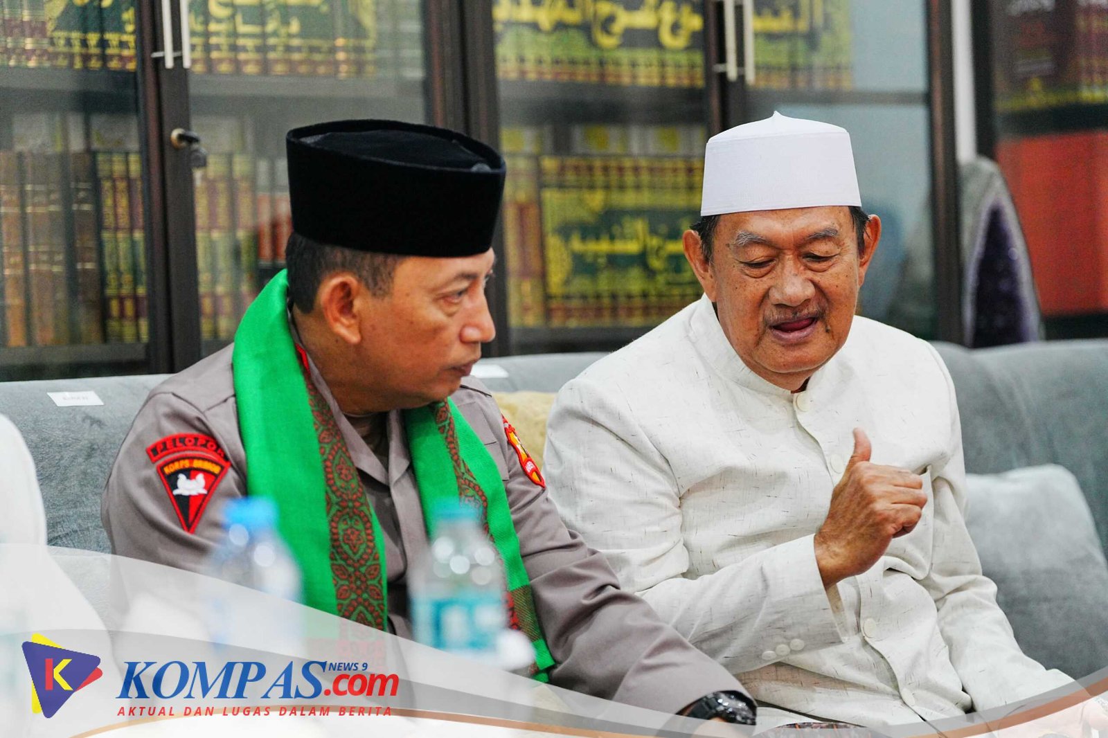 Kapolri Temui Gus Ubed di Ponpes Langitan Jatim, Jaga Silaturahmi dengan Ulama