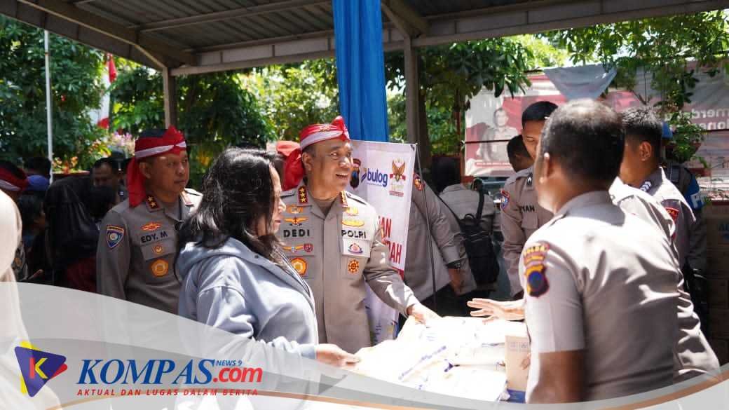 Wakapolri Beri Perhatian Khusus Kepada Biarawati dan Lansia Saat Bakti Sosial di Polsek Genuk