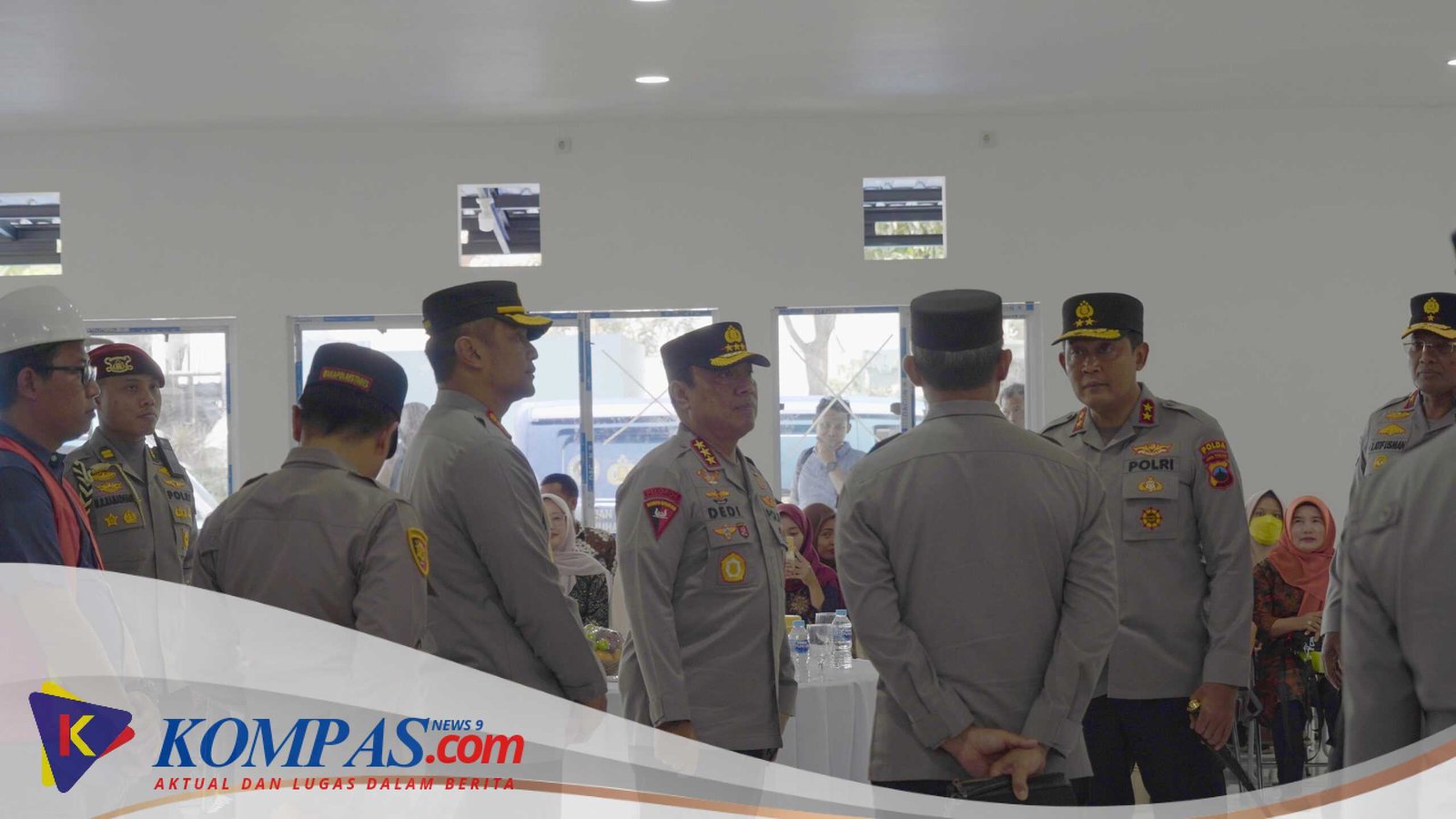 Libatkan Warga Sekitar, Wakapolri Sebut SPPG Polri di Gedawang Sebagai Bukti Kepedulian Polri Pada Masyarakat