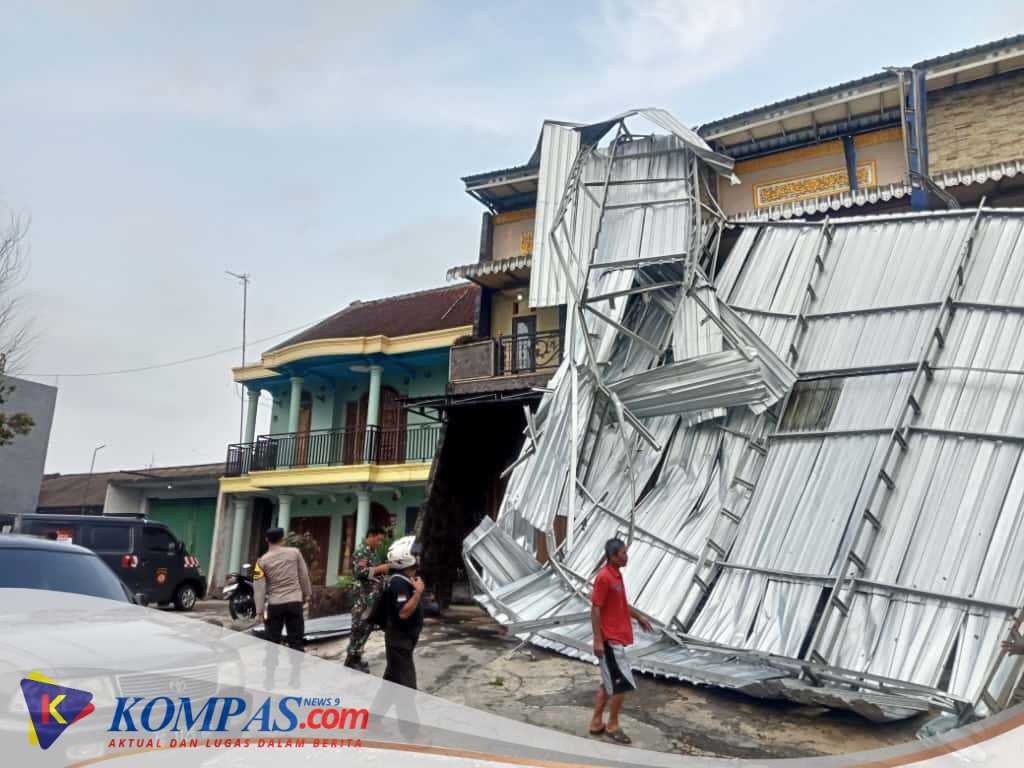 Respons Cepat 110, Polres Malang Tangani Bencana di Kepanjen