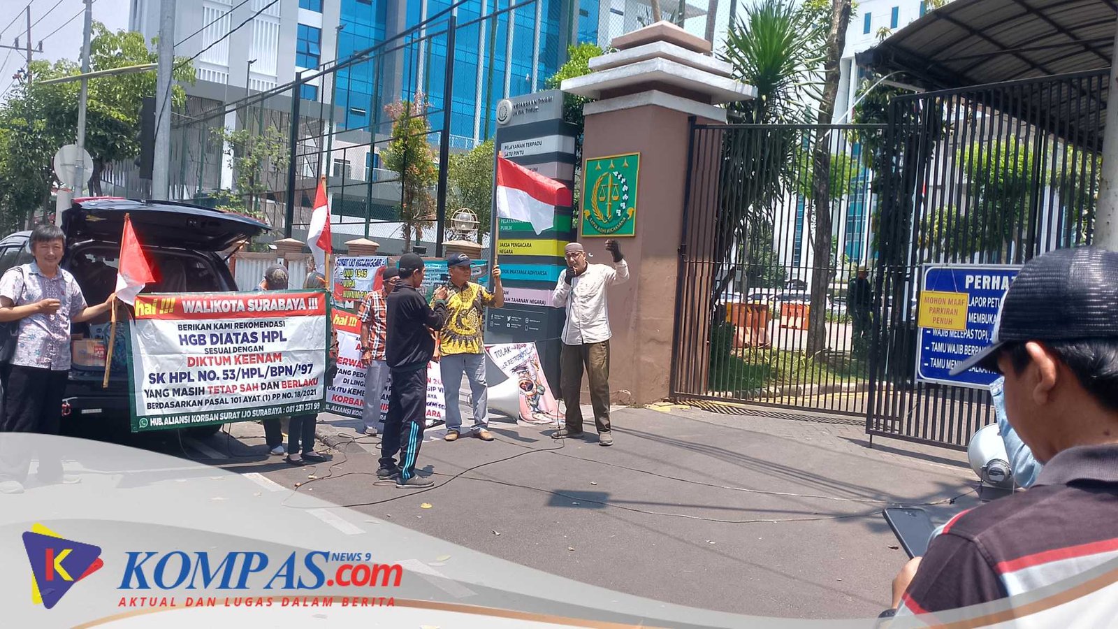 Aliansi Korban Surat Ijo Gelar Demo di Kejati Surabaya, Desak Rekomendasi HGB di Atas HPL