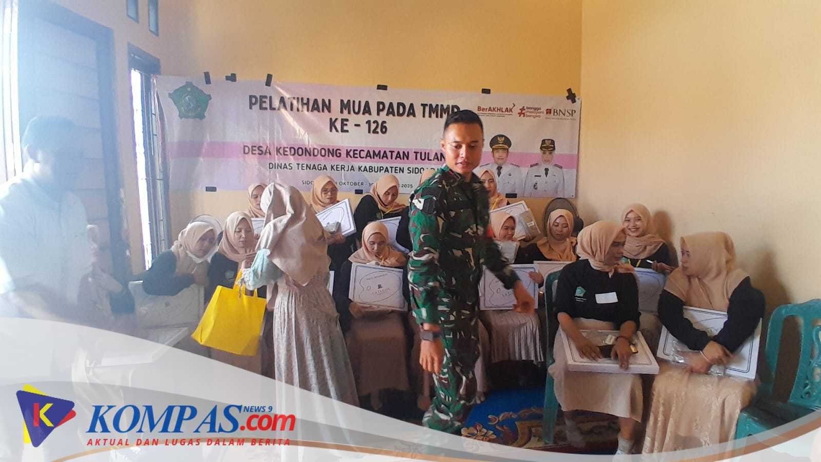 Sentuhan Humanis TMMD: Latih Skill MUA, Ciptakan Kemandirian Warga