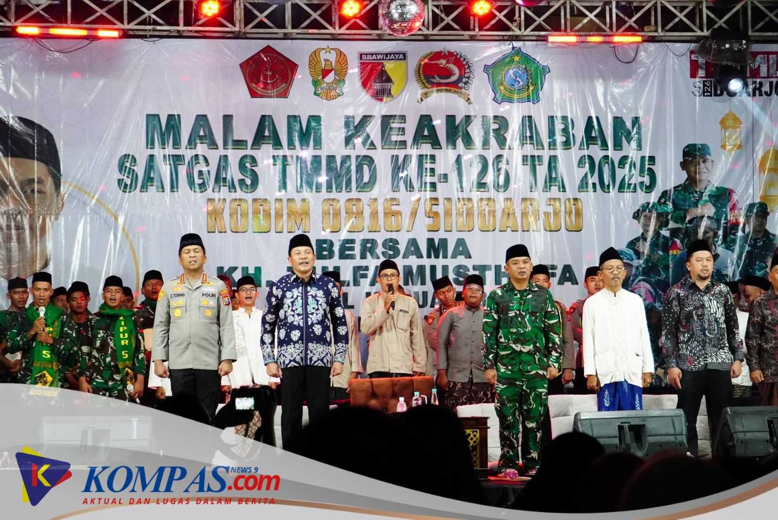 Bupati Sidoarjo Hadiri Pengajian dan Malam Keakraban Satgas TMMD ke-126