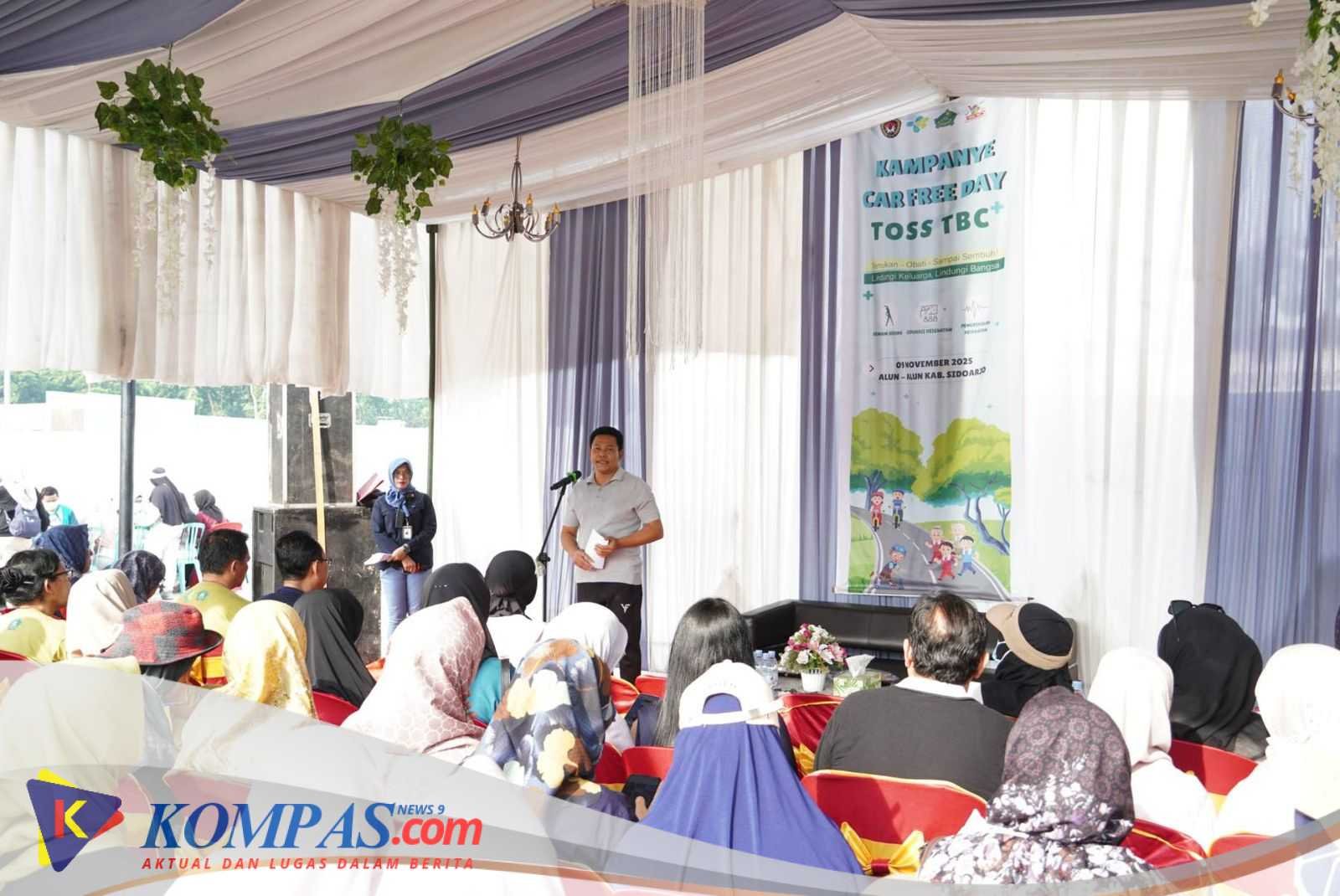 Gelorakan Sidoarjo Bebas TBC 2030, Bupati Subandi Pimpin Kampanye Temukan Obati Sampai Sembuh (TOSS) TBC di Alun-alun