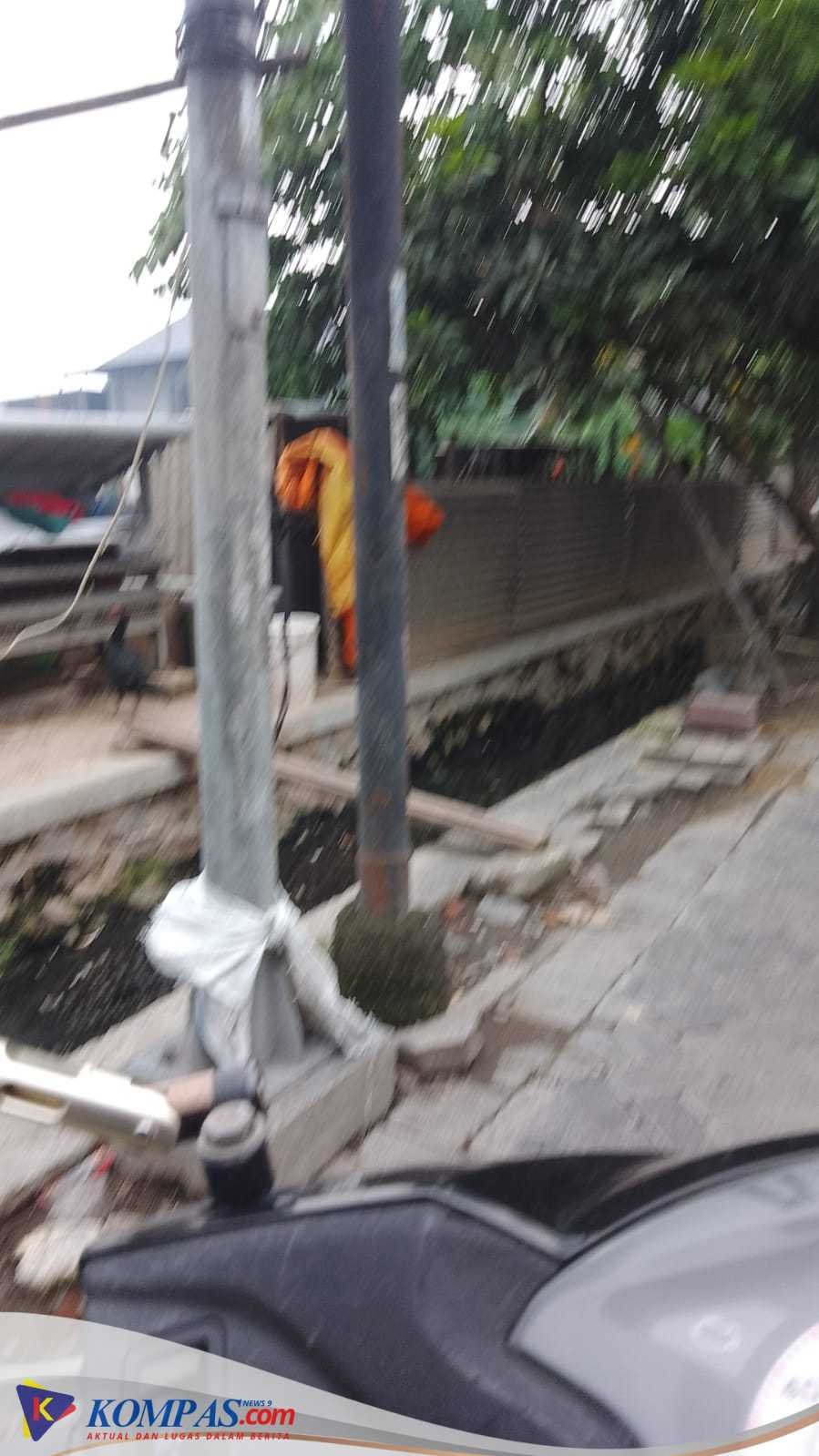 Kasun Nggodok Kebal Hukum, Beternak Ayam di atas Lahan Tanah Irigasi, Warga Resah Bau Kotoran Ayam