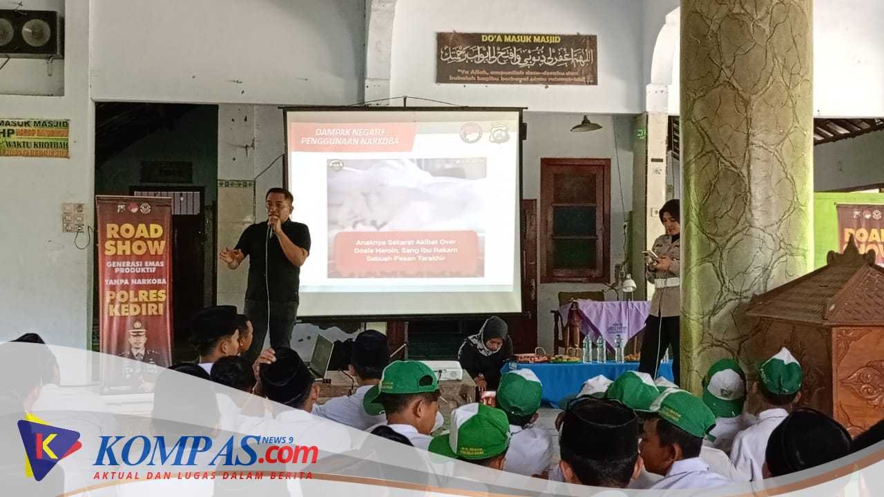 Road Show : Polres Kediri Beri Edukasi Bahaya Narkoba kepada Para Santri