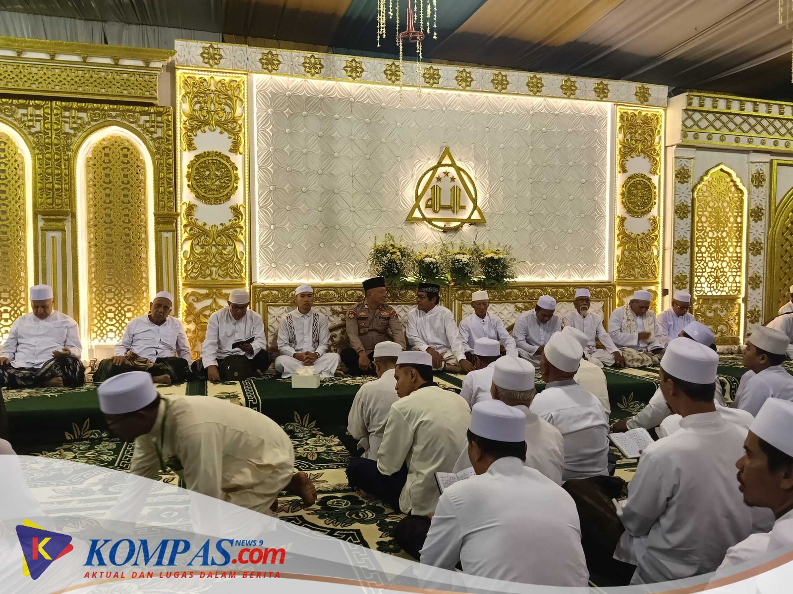 Hadiri Majelis Dzikir dan Doa Bersama di Ponpes Manbaul Huda Al Mubarok, Kapolsek Jabon Tekankan Pentingnya Bersinergi 