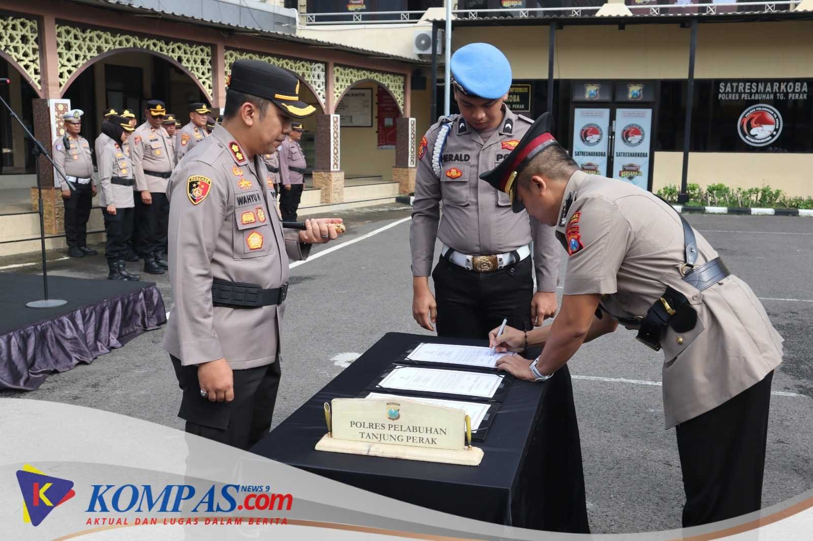 Polres Pelabuhan Tanjung Perak Gelar Sertijab, PJU dan Kapolsek Asemrowo Berganti