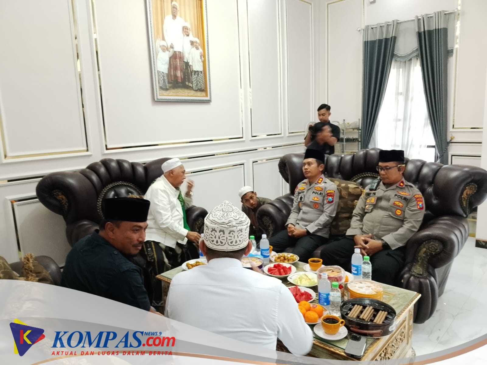 Kapolres Pasuruan Jalin Silaturahmi dengan Pengasuh Ponpes Sidogiri