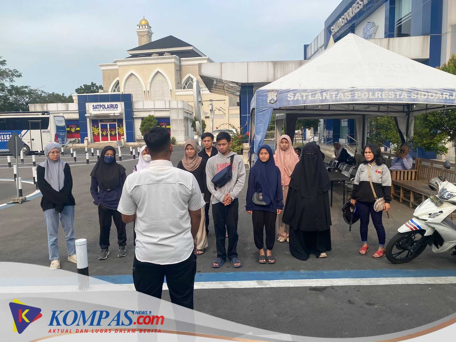 CEKATAN SIM Polresta Sidoarjo Bikin Pemohon Lulus Sekali Coba
