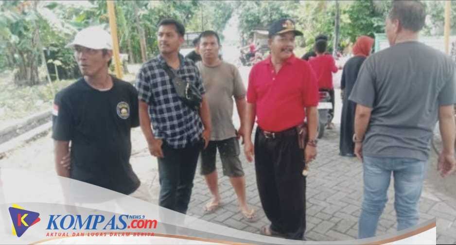 warga Desa Banjarwungu kecamatan tarik menggelar tradisi Ruwat Buyud Bowojati