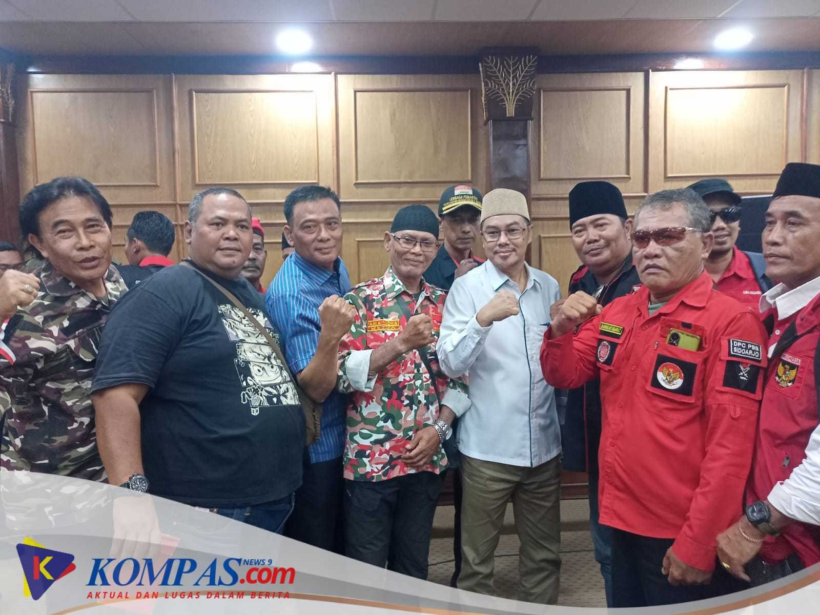Aliansi Peduli Sidoarjo Gelar Aksi Tabayun di DPRD, Minta DPRD Islahkan Bupati dan Wakil Bupati