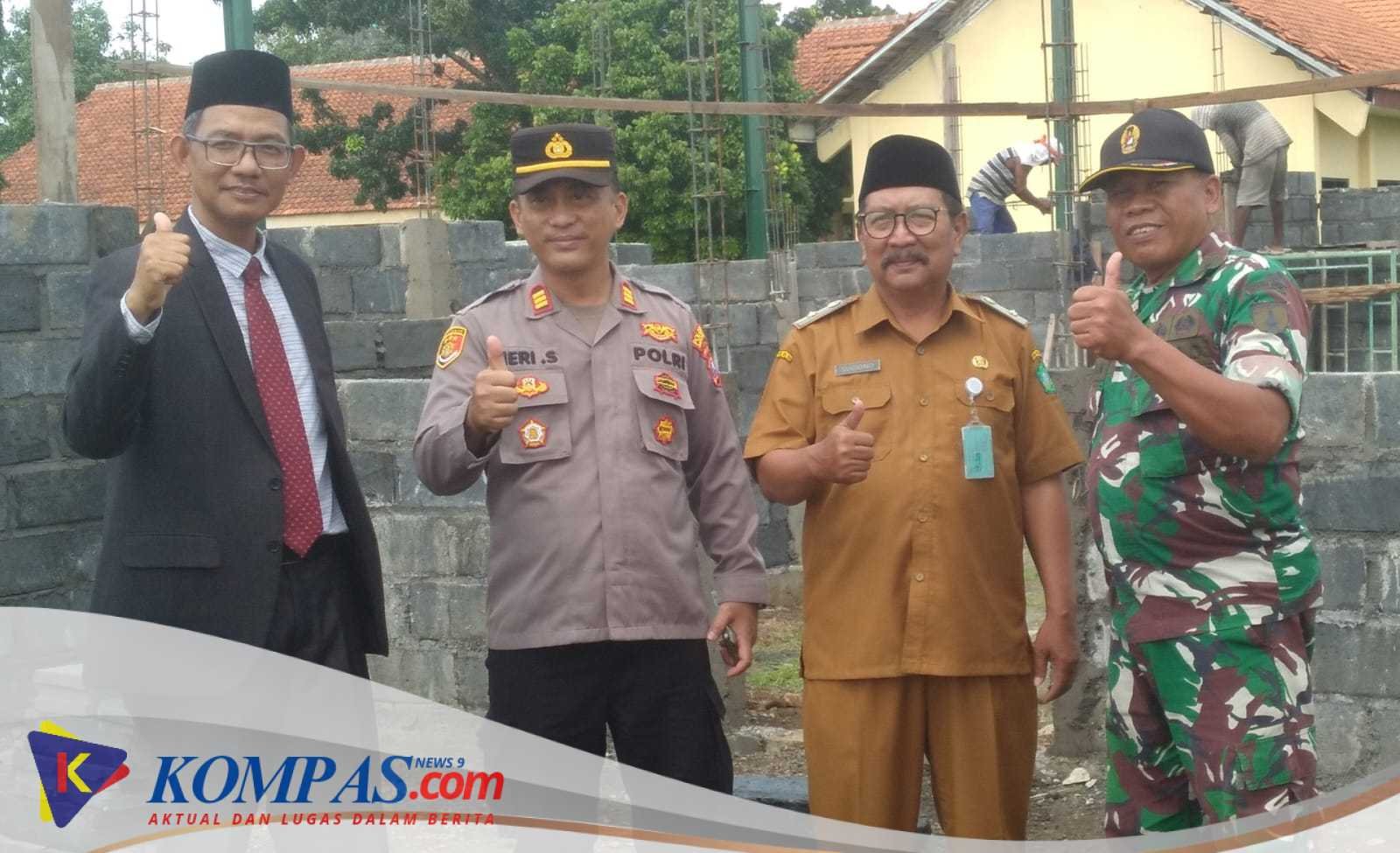 Tiga Pilar Kecamatan Tarik Cek Gedung Merah Putih Di Desa Gempol Klutuk