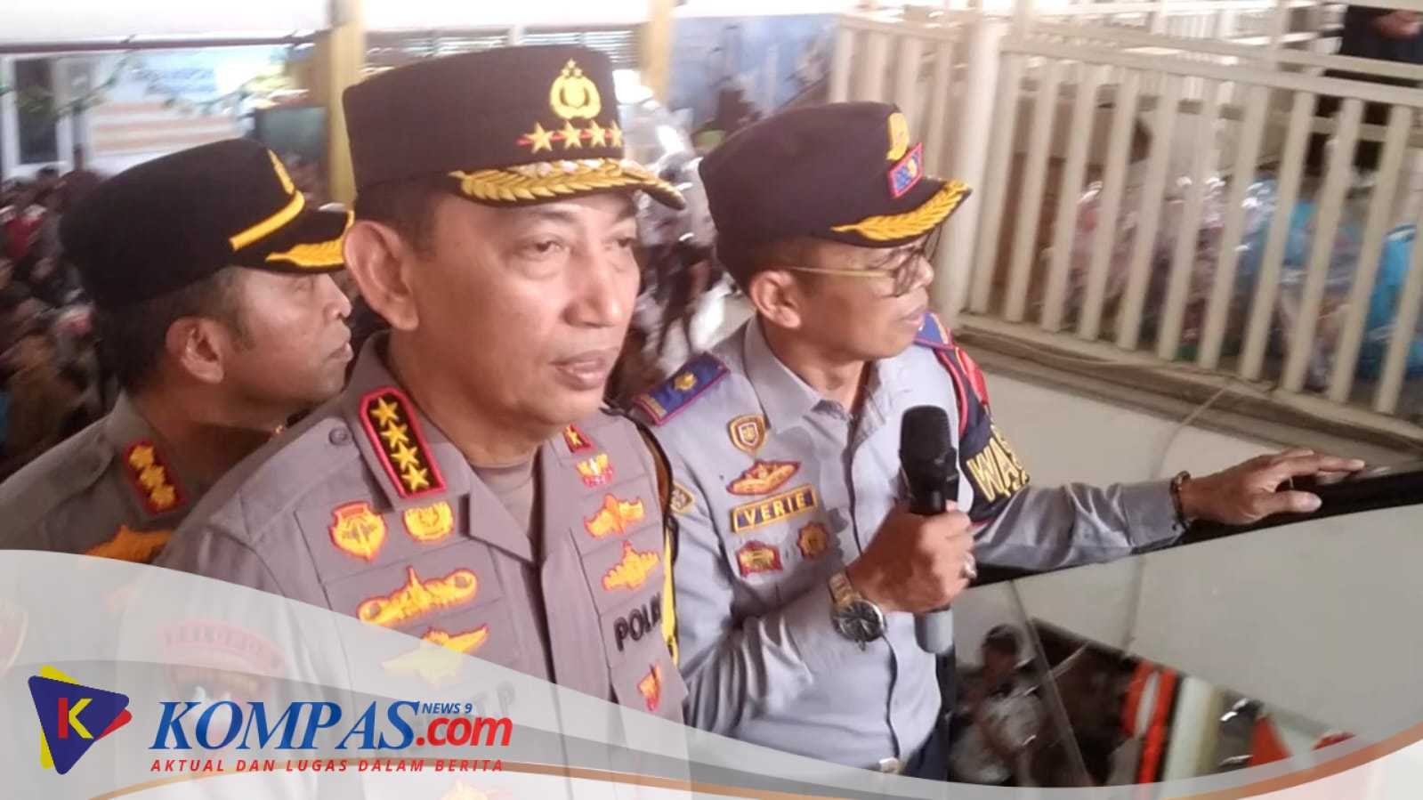 Kapolri Tinjau Pos Pelayanan Lebaran di Terminal Purabaya Bungurasih