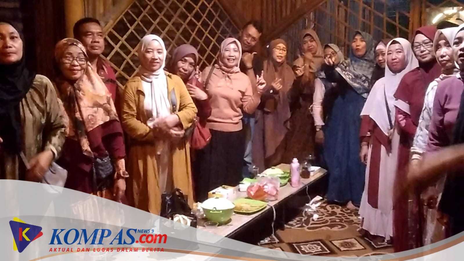 Halal bihalal SMP PGRI 5 Taman Angkatan 89 Di Rumah Makan Panjunan