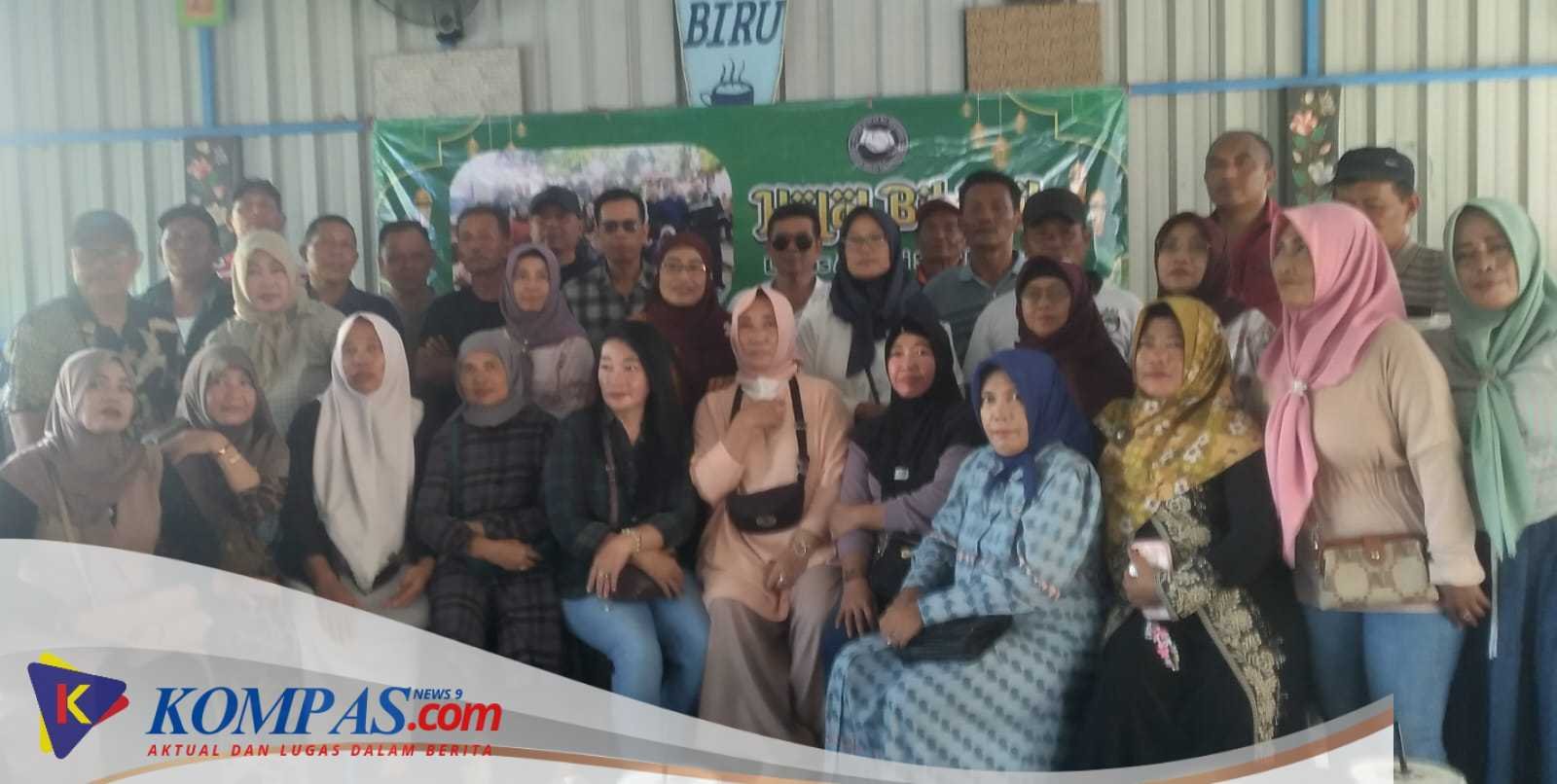 Halal Bihala Lintas Alumni PGRI 5 Taman Di Cafe Biru Trosobo 