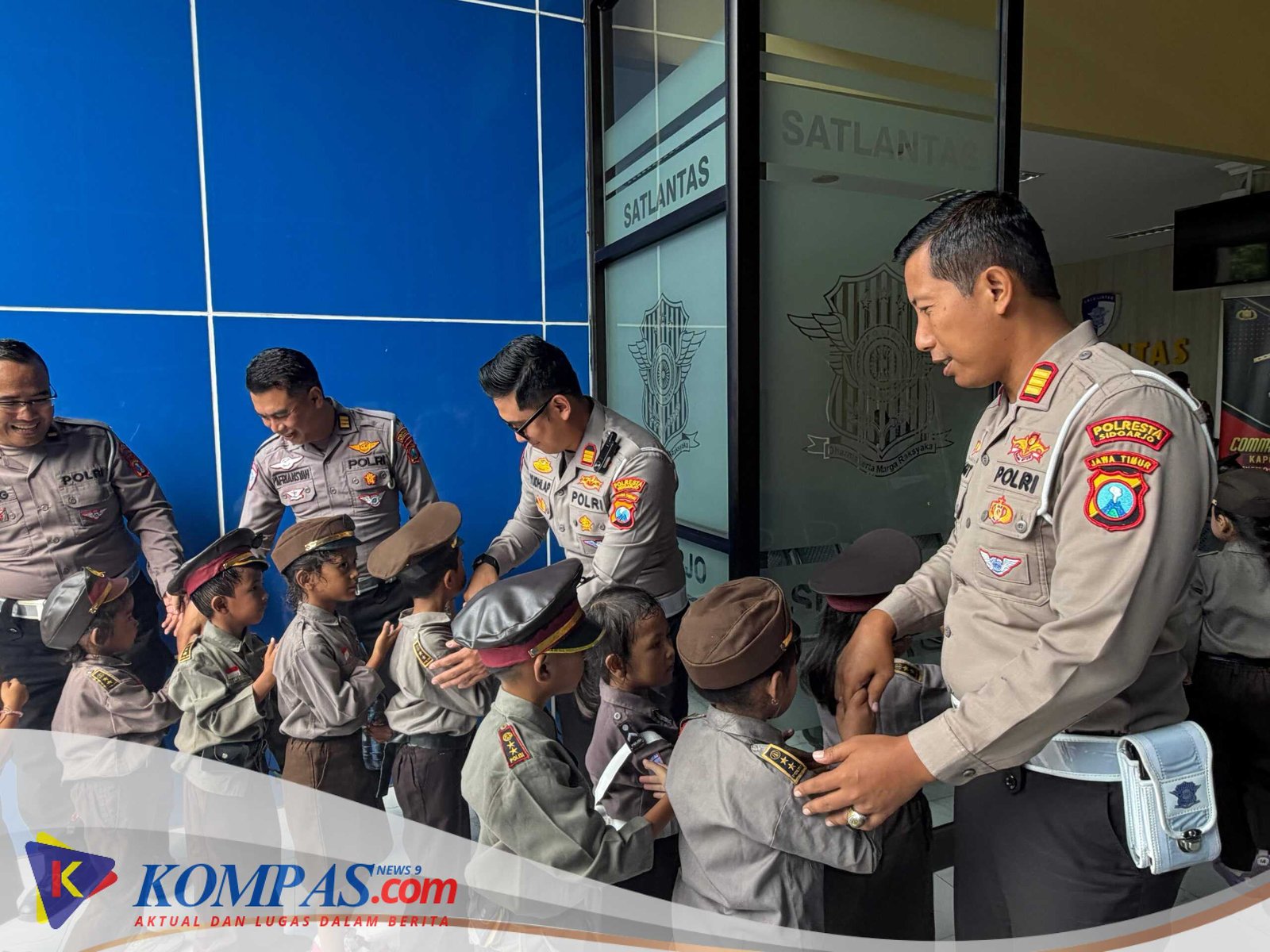 Satlantas Polresta Sidoarjo Edukasi Tertib Lalu Lintas Sejak Dini, Polisi Sahabat Anak
