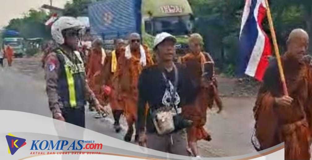Polsek Krian Kawal “Indonesia Walk for Peace”, Pastikan Perjalanan Para Biksu melintasi wilayah Krian Aman dan Lancar
