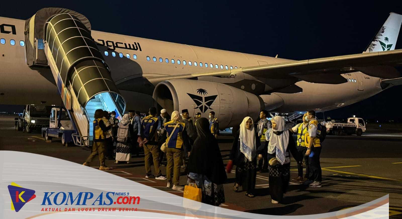 KLOTER 1 JAMAAH HAJI 2026 TIBA DI BANDARA JUANDA