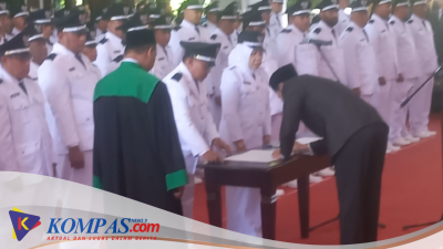 Bupati Sidoarjo Lantik Selamet Rianton Kades Terpilih Desa Segodobancang kecamatsn tarik 