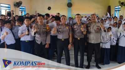 Polresta Sidoarjo Beri Penyuluhan Anti Radikalisme dan Bahaya Kenakalan Remaja di Tanggulangin