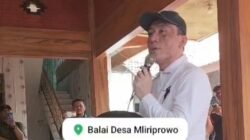 Warga Desa Meliriprowo Unjukrasa Kades. Ketua BPD Angkat Bicara Dihadapan Pendemo Terkait Angaran APBDes 2025