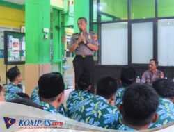 Cegah Kenakalan Remaja, Polresta Sidoarjo Edukasi Bijak Medsos di MA Nurul Huda