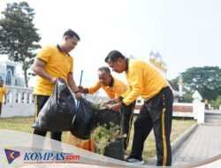 Green Policing, Polres Kediri Bersihkan Lingkungan Masjid