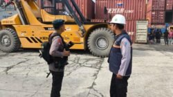 Patroli Dialogis di Berau, Brimob Kaltim Ajak Masyarakat Waspadai Penyebaran Paham Radikal